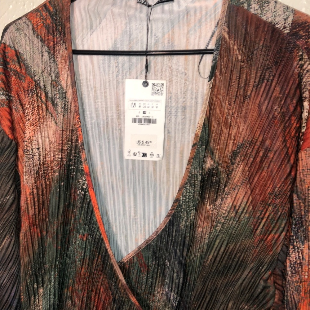 Zara - Picture 2 of 4